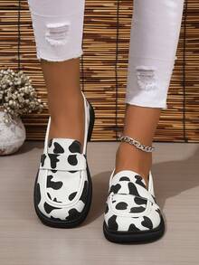 Women's Fashionable Flat Shoes With Cow Print - متعدد الألوان - مشاهدة 3