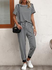 SHEIN Clasi 千鳥格印花T恤和腰部抽繩衛褲 - 黑與白 - 查看 4