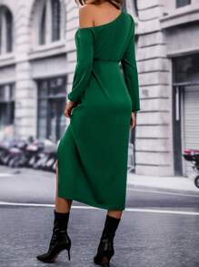 SHEIN Clasi 纯色不对称领口结饰侧裹式下摆连衣裙 - 墨綠色 - 查看 2