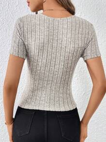 SHEIN Essnce 交疊領條紋針織T恤 - 卡其色 - 查看 2