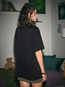 Rick and Morty | ROMWE 字母與卡通圖形下垂肩t恤 - 黑色 - 查看 3