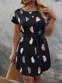 SHEIN LUNE 大碼羽毛印花蝙蝠袖繫腰帶連衣裙 - 黑色 - 查看 5