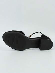 Sexy Fringed Peep Toe Chunky High Heel Hollow Sandals, Buckle Strap Fashion 2025 New Style, Suitable For Daily Wear