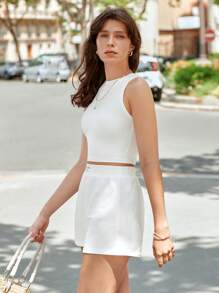 SHEIN Frenchy Chất rắn Crop Tank Top & Chi tiết Patched thư Quần short - trắng - Xem 3