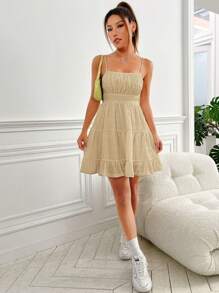 Muchica 素色胸部褶皺荷葉邊吊帶洋裝