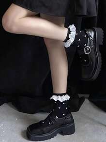 ROMWE Goth 1pair Women Heart Pattern Frill Crew Socks - Black - View 1