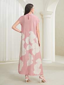 Al Najma Robe Imprimé Feuille À Col Montant Manches Chauve-Souris