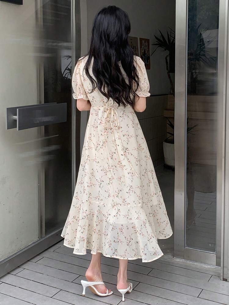 Women's Fashionable Elegant All-Over Print V-Neck Short Sleeve Mid-Length Dress