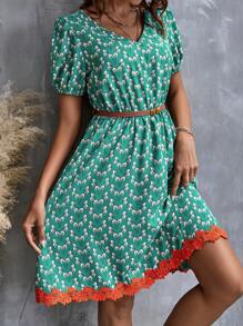 SHEIN Clasi 滿版印花鏤空蕾絲花邊泡泡袖連衣裙不附腰帶 - 綠色 - 查看 6