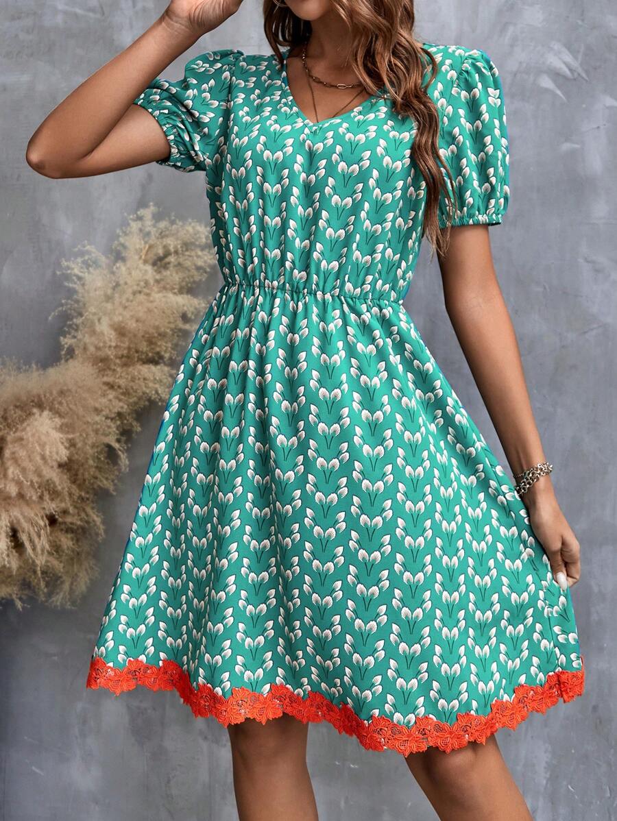 SHEIN Clasi 滿版印花鏤空蕾絲花邊泡泡袖連衣裙不附腰帶 - 綠色 - 查看 1