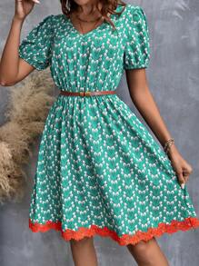 SHEIN Clasi 滿版印花鏤空蕾絲花邊泡泡袖連衣裙不附腰帶 - 綠色 - 查看 7