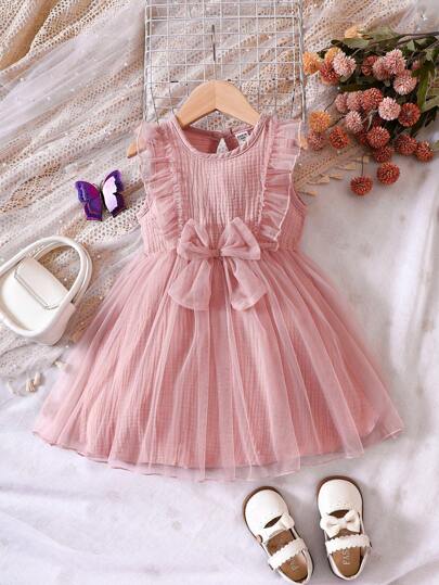 SHEIN Vintaside Kids فستان فتاة صغيرة مع كشكشة وفيونكة أمامية وطبقة شبكية