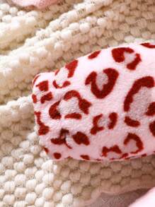 SHEIN 女小童日式風粉色豹紋印花長毛絨拼貼長袖外套適用於秋天和冬天 - 粉色 - 查看 8