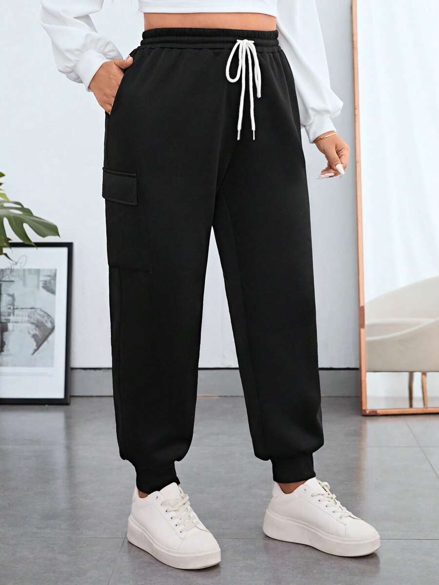 SHEIN Essnce 大碼側翻蓋口袋腰部抽繩衛褲 - 黑色 - 查看 1