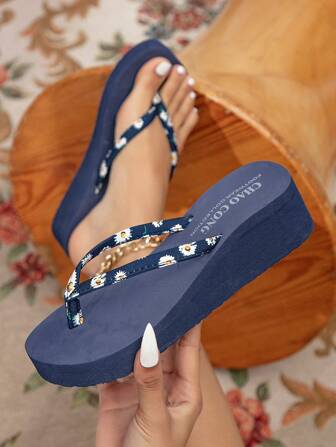 Women's Fashionable Indoor/outdoor Floral Patterned Slippers With Thin Straps