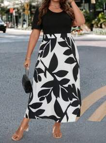 SHEIN Clasi 夏季加大花卉印花 A 字形连衣裙 - 黑與白 - 查看 1