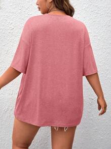 SHEIN EZwear Plus Cartoon Graphic Drop Shoulder Curved Hem Tee - Redwood - View 2