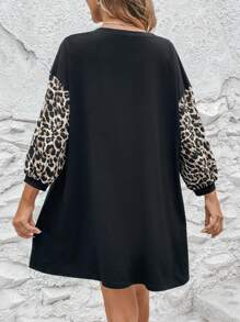 SHEIN LUNE Vestido estilo camiseta de hombros caídos con estampado de leopardo - Negro - Ver 4