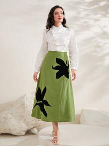 Modelyn Leaf Print High Waist Skirt - Green - View 5