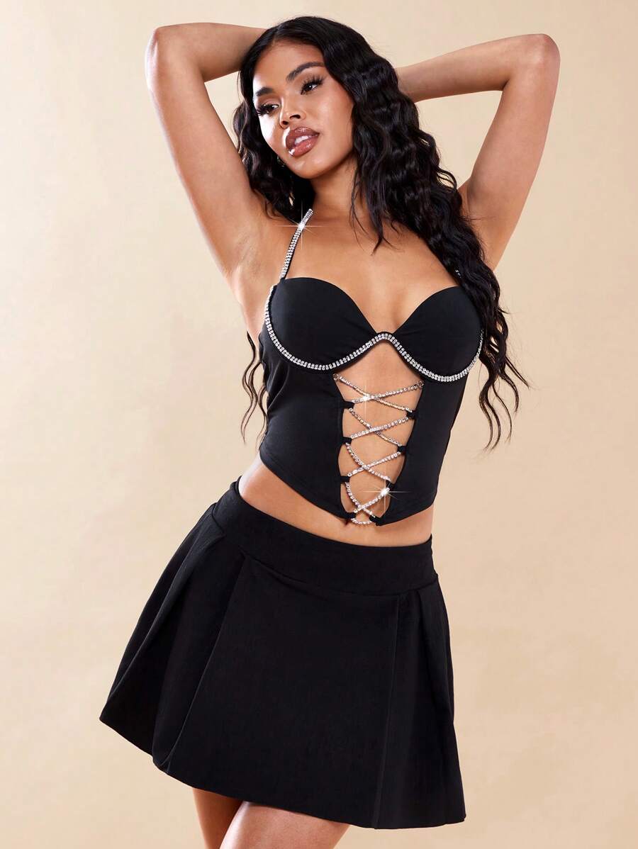 SHEIN BAE Top halter con diamante de imitación con diseño de cadena con abertura delantera - Negro - Ver 1