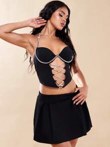 SHEIN BAE Top halter con diamante de imitación con diseño de cadena con abertura delantera - Negro - Ver 5