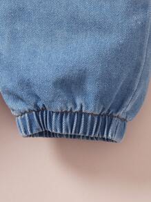 SHEIN 2件套男童春秋撞色領套頭衫和牛仔褲套裝，休閒字母印花套裝 - 紅色 - 查看 3