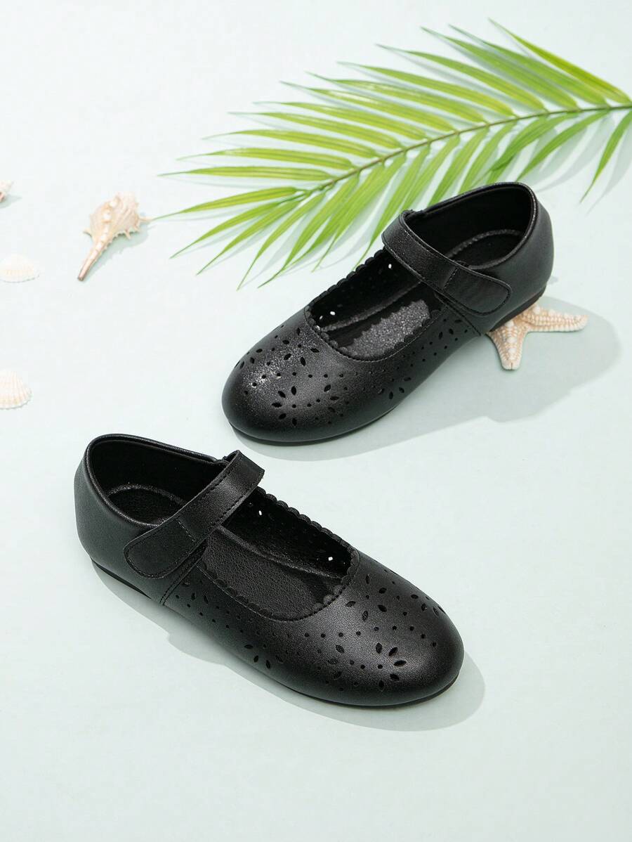 Girls' Mary Jane Hollow-out Flat Shoes, Fashionable - Black - View 1