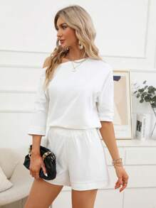 SHEIN Essnce Chất rắn Cổ không đối xứng Áo thun & quần đùi - trắng - Xem 3