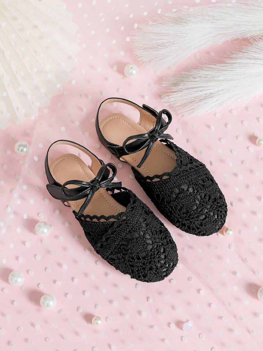 Dép sandal công chúa thời trang Hàn Quốc dệt kim cho bé gái mùa hè, đế mềm thoáng khí, mũi kín trang trí ren - màu đen - Xem 1