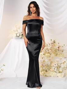 MUXXN Mermaid Hem Satin Prom Dress - Black - View 3