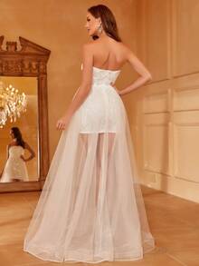 Faeriesty 花卉刺繡網紗覆蓋抹胸婚紗連衣裙