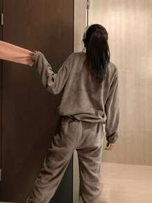 DAZY 纯色落肩法兰绒上衣和裤子蓬松睡衣套装，秋冬皆宜，舒适保暖