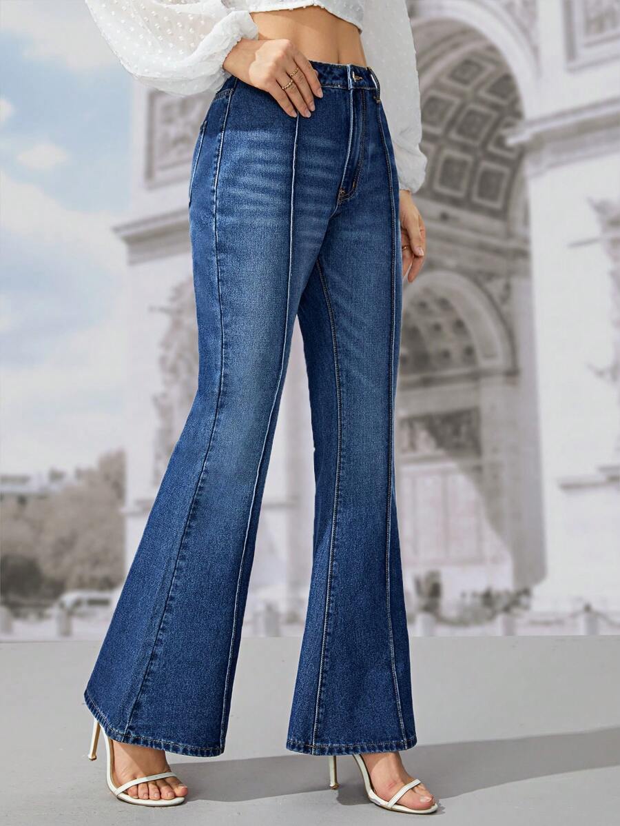 SHEIN Frenchy 牛仔喇叭褲不附腰帶 - 中等水洗藍 - 查看 1