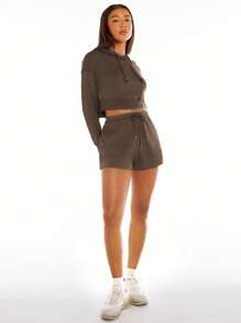 SHEIN BASICS Shorts deportivos lisos con bolsillo oblicuo y cintura con cordón de felpa de felpa - Café integral - Ver 6