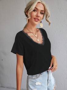 SHEIN Frenchy 蕾絲邊V領T恤 - 黑色 - 查看 3