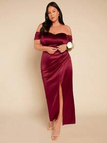 SHEIN Belle Burgundy Red Plus 1pc Off Shoulder Ruched Split Thigh Satin Bridesmaid Dress - Burgundy - View 4
