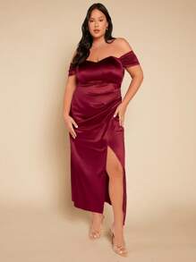 SHEIN Belle Burgundy Red Plus 1pc Off Shoulder Ruched Split Thigh Satin Bridesmaid Dress - Burgundy - View 1