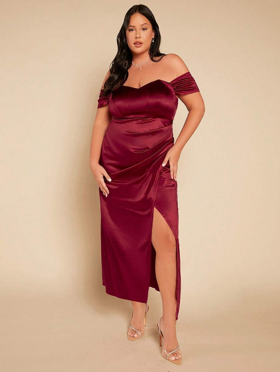 SHEIN Belle Burgundy Red Plus 1pc Off Shoulder Ruched Split Thigh Satin Bridesmaid Dress - Burgundy - View 1