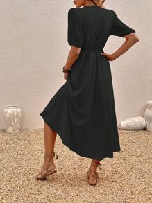 SHEIN VCAY 素色交疊領A字連衣裙不附腰帶 - 黑色 - 查看 2