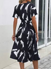 SHEIN Clasi 筆刷圖案繫腰帶連衣裙 - 黑色 - 查看 2