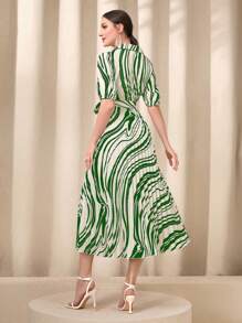 Mulvari 滿版印花百褶下擺連衣裙 - 綠色 - 查看 2