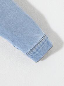 SHEIN Bé Gái Denim Jackets & Áo Khoác Túi Hem thô Nút phía trước màu trơn Giải trí - Rửa nhẹ - Xem 4