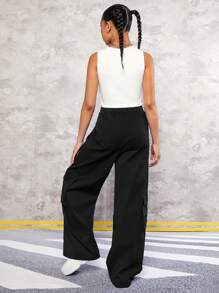 SHEIN Teen Girl Solid Tank Top & Flap Pocket Side Cargo Pants