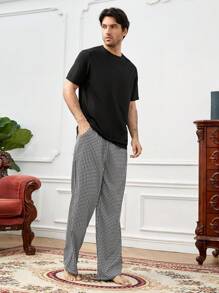 男士纯色 T 恤和格子印花裤睡衣套装 / 睡衣套装 - 黑與白 - 查看 1
