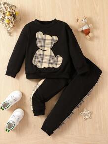 2件套男童1-6岁春秋季圆领长袖黑色修身针织贴花小熊卫衣上衣和格子拼接休闲裤套装