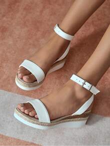 2023 年新款女士厚底凉鞋，加大码一脚蹬高跟拖鞋，带系带 - 米色 - 查看 1