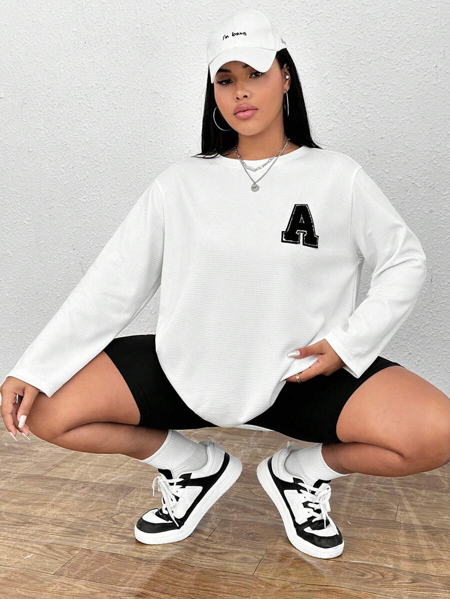 SHEIN EZwear 大碼字母貼布落肩T恤 - 白色 - 查看 1