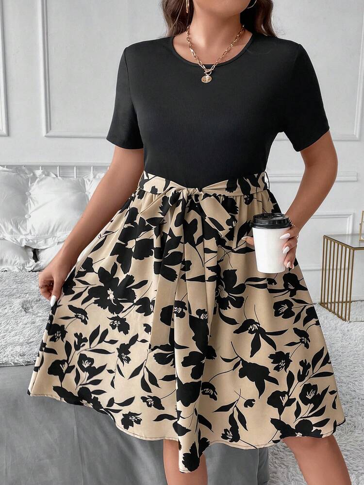 Talla grande Vestido con cinturón con estampado floral