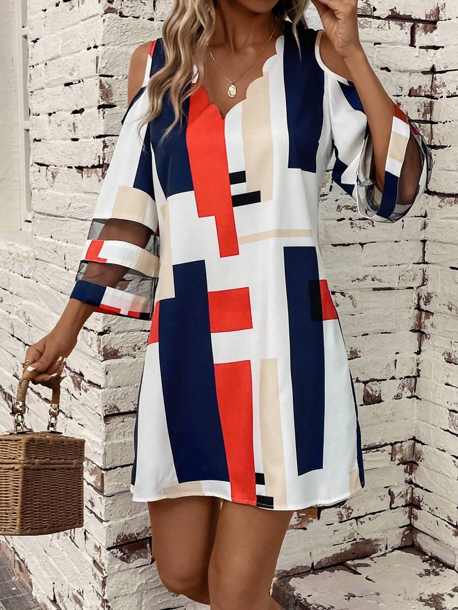 SHEIN LUNE 幾何印花挖肩網紗拼接拼接連衣裙 - 彩色 - 查看 1