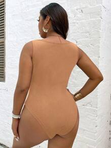 SHEIN Clasi 大碼貝殼邊連體衣 - 卡其色 - 查看 2
